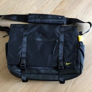 Nike Men's Messenger Bag in Black with Yellow Accents